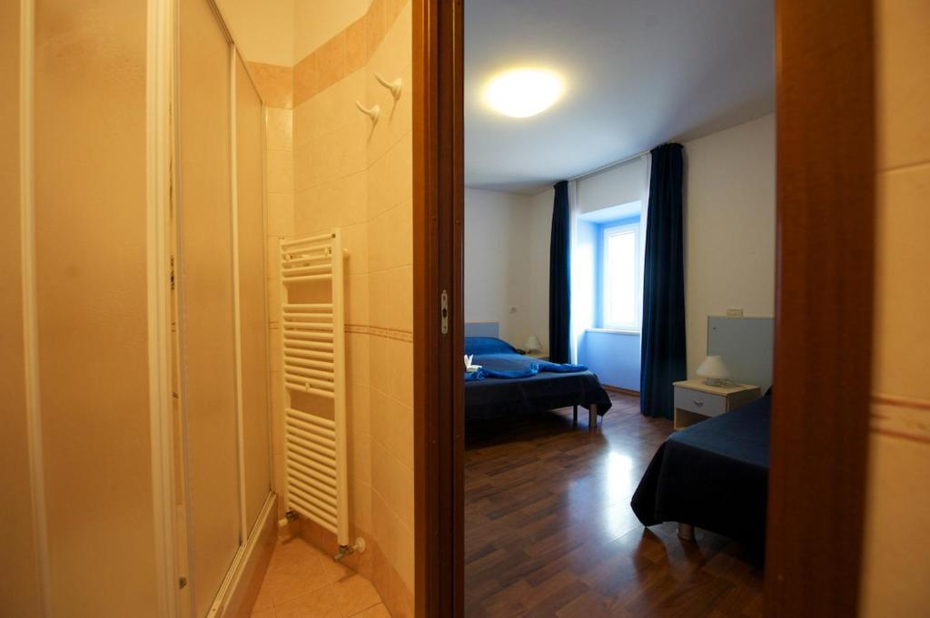 Hotel La Bussola Муджа Номер фото