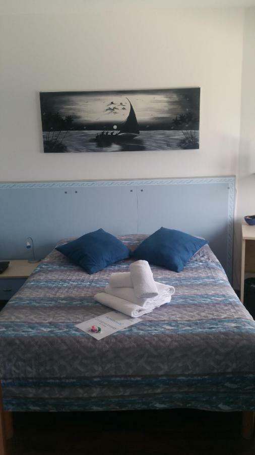 Hotel La Bussola Муджа Экстерьер фото